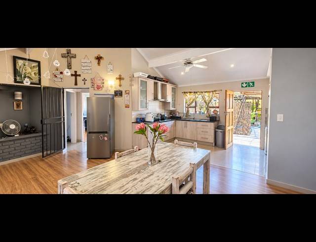 4 BEDROOM HOUSE FOR SALE IN THE REEDS